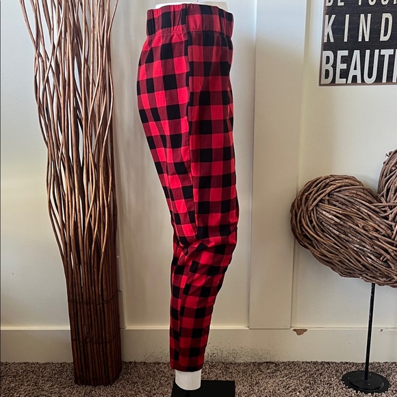 Cato Red and Black Plaid Leggings - Picture 3 of 7